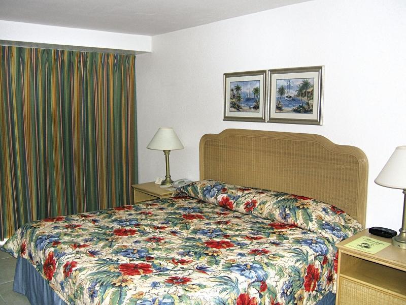 Castaways Resort And Suites Фрийпорт Екстериор снимка