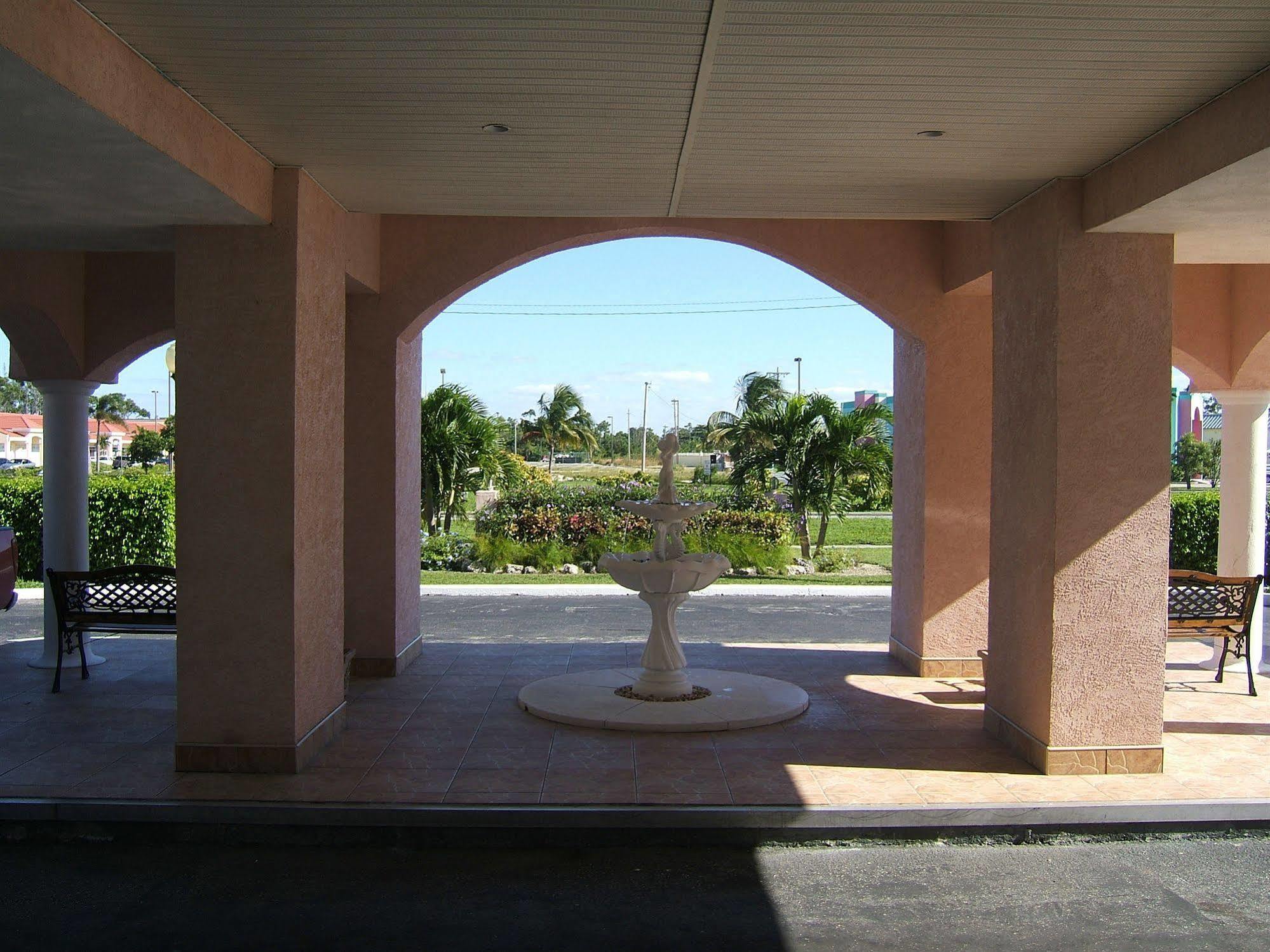 Castaways Resort And Suites Фрийпорт Екстериор снимка